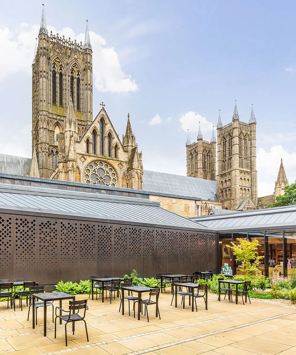WAW-LINCOLN-CATHEDRAL-CAFE